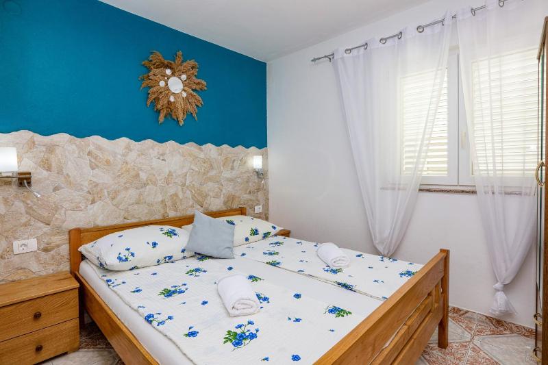 Apartments with parking space Srima - Vodice Vodice - 25188 - image 9