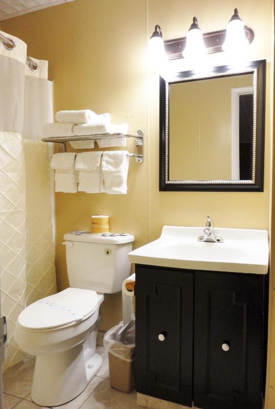 Triple Room with Three Double Beds - Non Smoking image 2