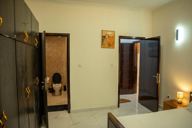 Appart Congo- Brazza - Av de la paix - image 6