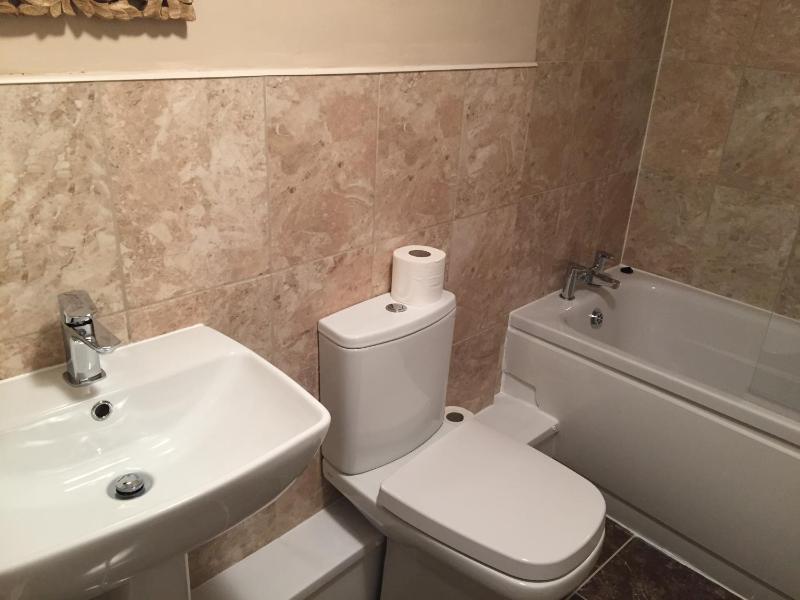Double Room image 2