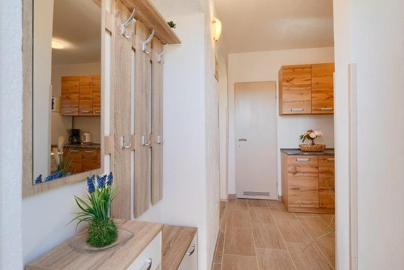 Apartment Orangine - image 11