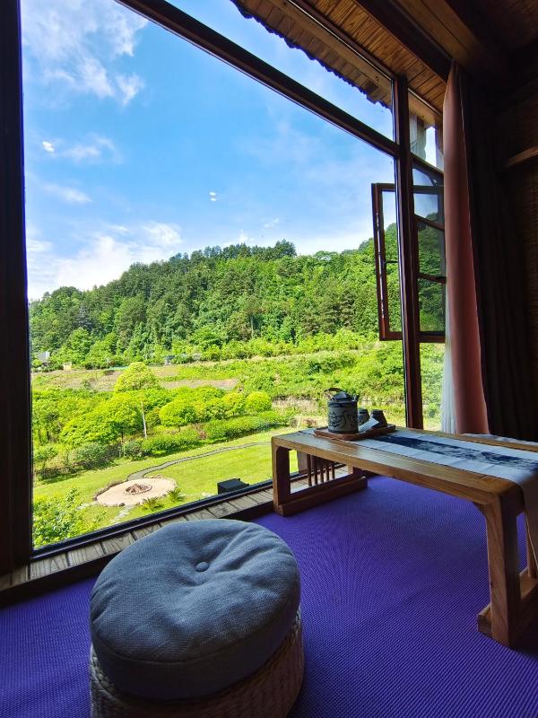 Inshan Mountain Boutique Lodge Near Zhangjiajie National Forest Park South Gate With Garden Mountain Views Traditional Chinese Residence Style Quiet Retreats For Travelers Seeking Nature And Seclusion - image 17