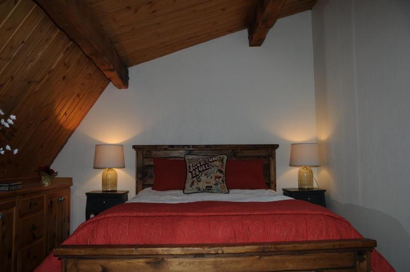 Deluxe Suite image 1