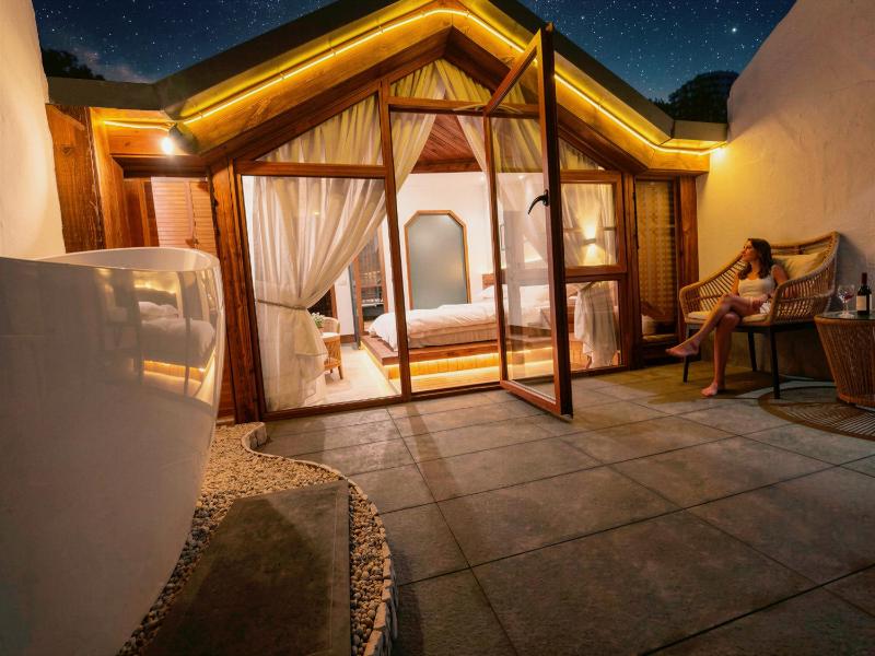 Inshan Mountain Boutique Lodge Near Zhangjiajie National Forest Park South Gate With Garden Mountain Views Traditional Chinese Residence Style Quiet Retreats For Travelers Seeking Nature And Seclusion - image 20