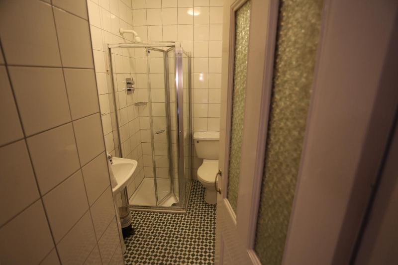 Double Room image 2