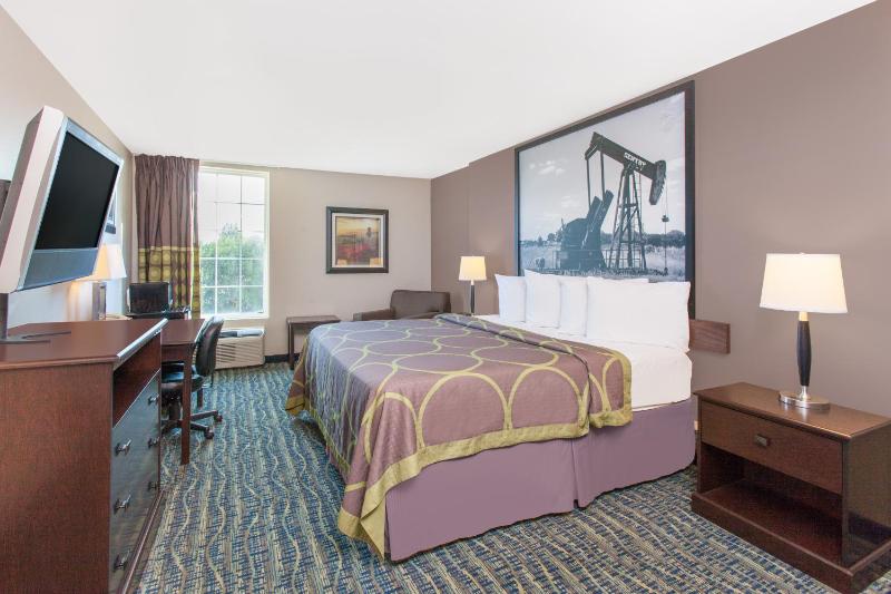 King Room - Non-Smoking image 3
