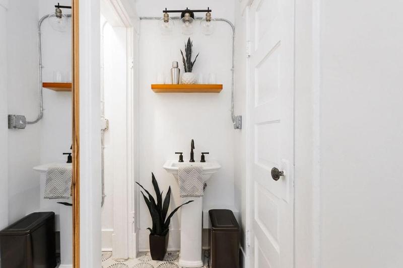 Chic Studio Apartment on Oglethorpe Square - image 25