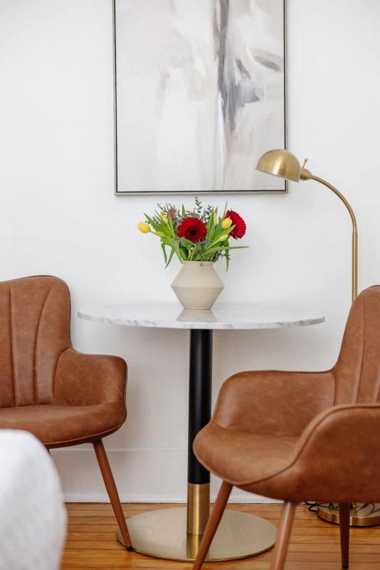 Chic Studio Apartment on Oglethorpe Square - image 24