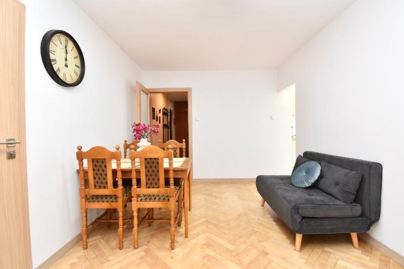 TOTU HOME Hallera 229 Szczęśliwa Trzynastka - image 13