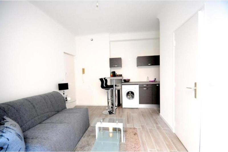 Bright and quiet studio in Nice - image 6