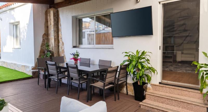 Sunny Villa with Private Pool in Calpe + Enclosed Garden - image 32