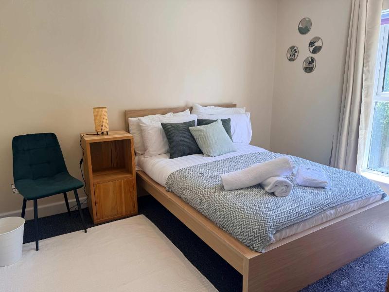Spacious 5-Bedroom in central Birmingham Garden & Parking - image 18