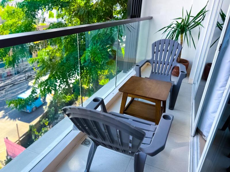Yuhum Boracay Suites - image 11