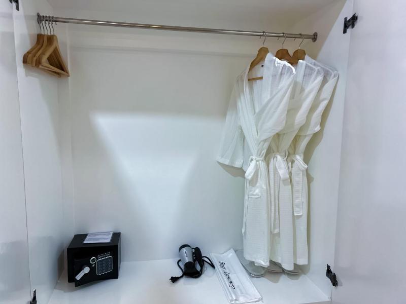 Yuhum Boracay Suites - image 7