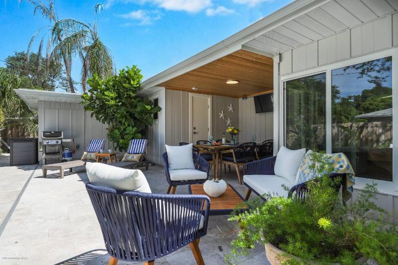 Starfish Contemporary Home - image 50