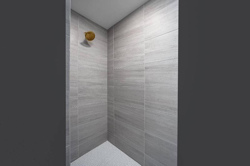 Starfish Contemporary Home - image 30