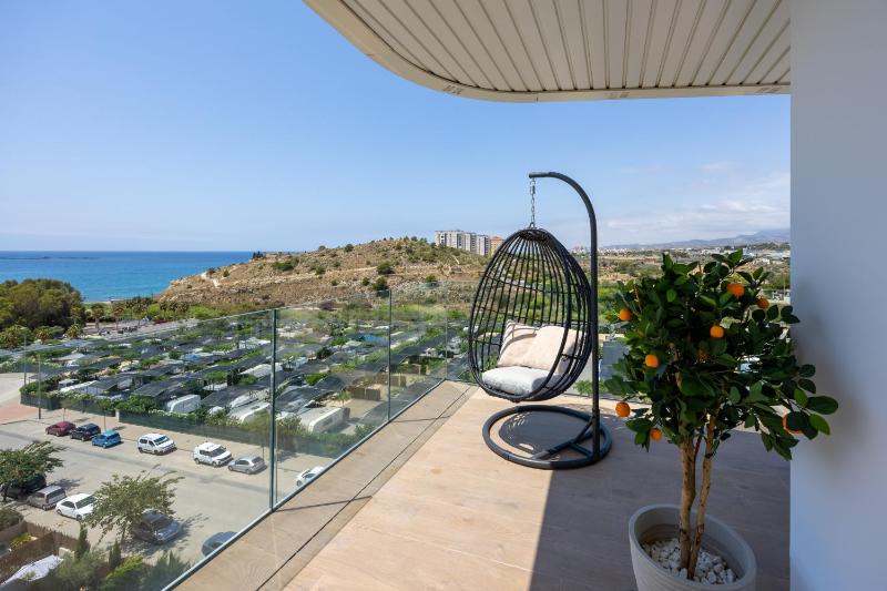 Allonbay Aster 6 - Luxury Apartment with Sea Views and Private Jacuzzi - image 16