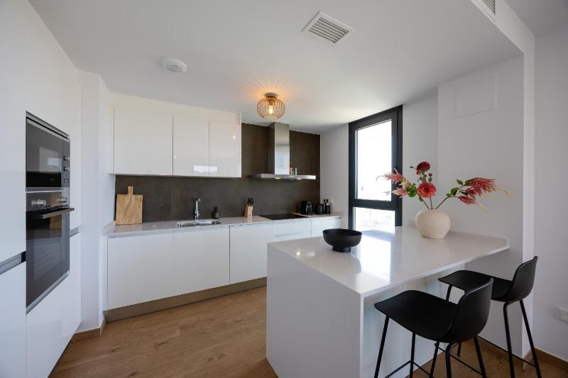 Allonbay Aster 6 - Luxury Apartment with Sea Views and Private Jacuzzi - image 7