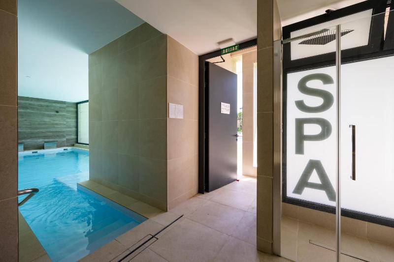 Allonbay Aster 6 - Luxury Apartment with Sea Views and Private Jacuzzi - image 23