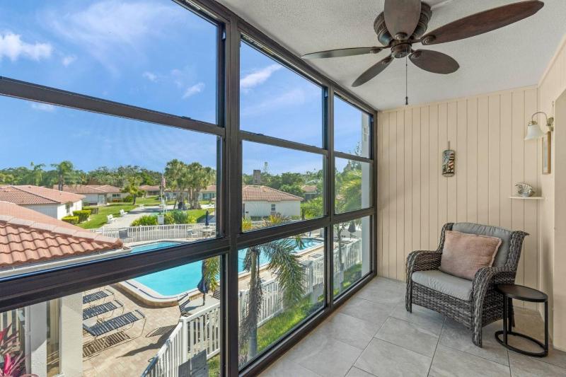 Vista Hermosa Island Walk - image 1