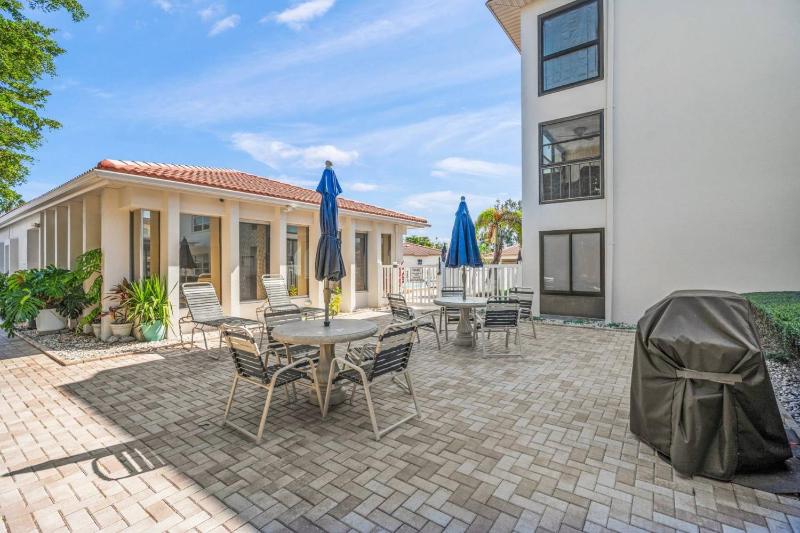 Vista Hermosa Island Walk - image 10