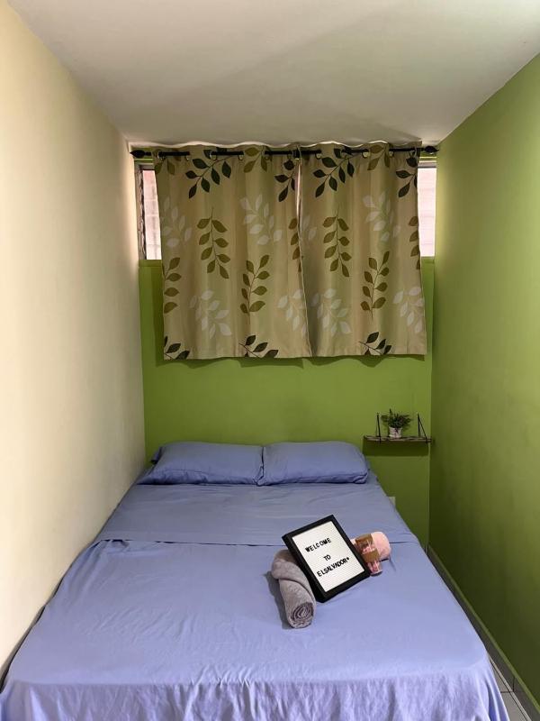 Elis room - image 8