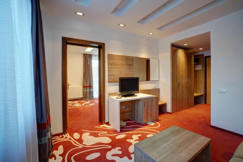 Apartment image 3