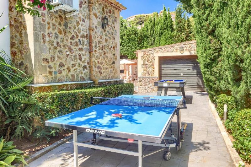 Villa Pinos by Villa Plus - image 15