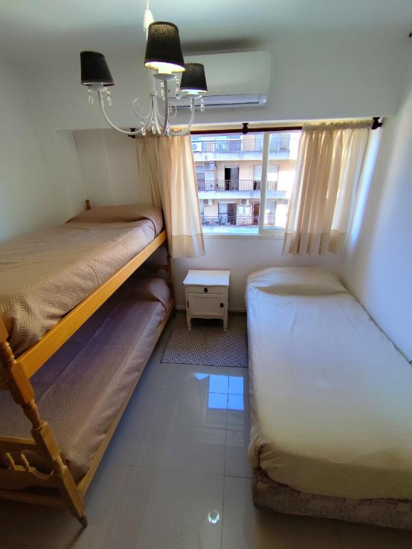 Depto céntrico de 3 habitaciones y cochera - image 22