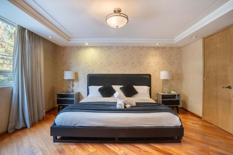 Prime Polanco Stay With Patio Near Shops & Cafes - image 14