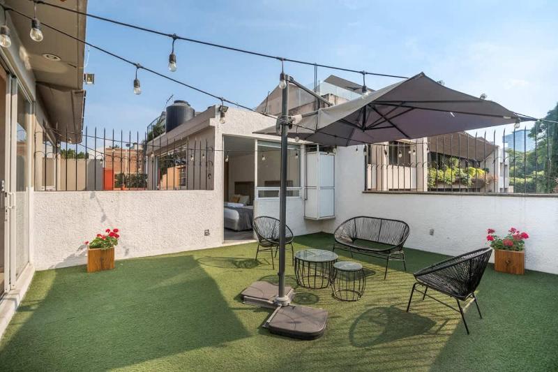 Prime Polanco Stay With Patio Near Shops & Cafes - image 43