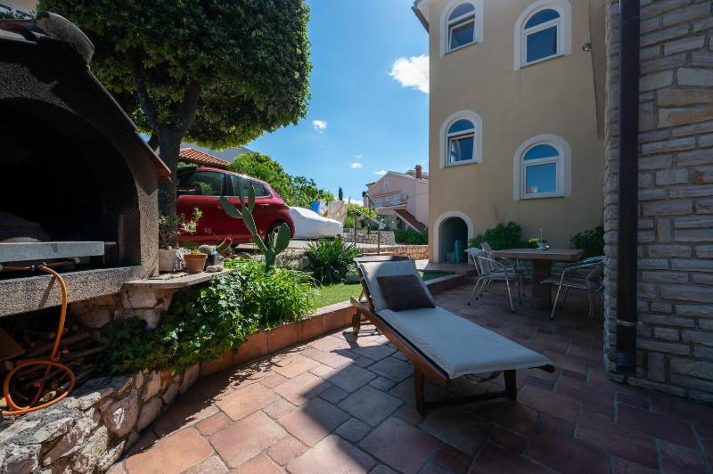 Apartments by the sea Lopar Rab - 27832 - image 20