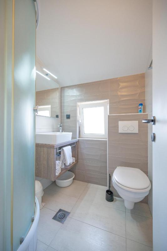 Apartments by the sea Lopar Rab - 27832 - image 16