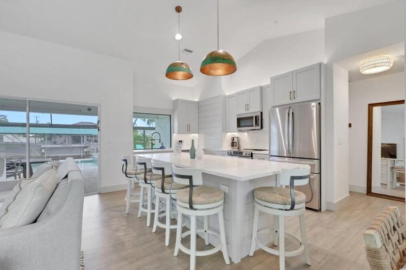 Gone Coastal 1033 - image 10