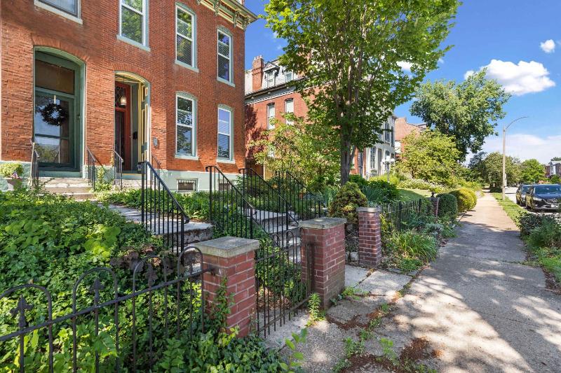 Charming STL Home Near Attractions ABODEbucks - image 16