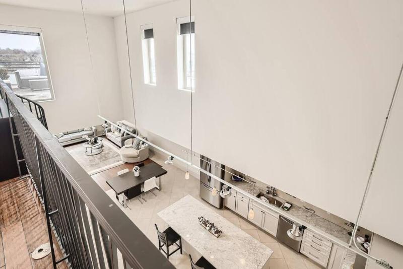 Luxury Loft I Skyline Views in RiNO - image 29