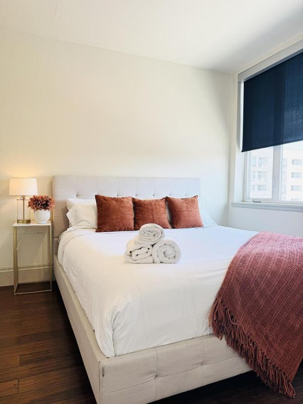 Luxury Loft I Skyline Views in RiNO - image 31