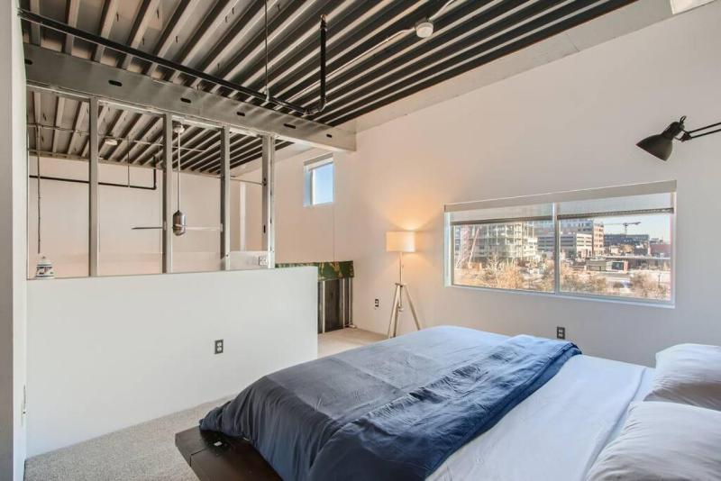 New Hip Loft near RiNo Taxi District w Pool - image 12