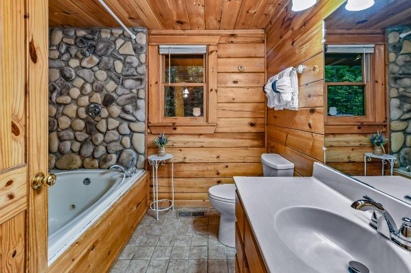 Mountain Joy cabin - image 9
