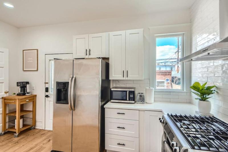 Remodeled 3bd I Baker I Broadway I Sante Fe I CBD - image 6