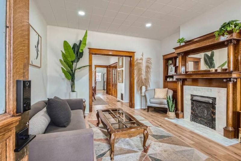 Remodeled 3bd I Baker I Broadway I Sante Fe I CBD - image 14