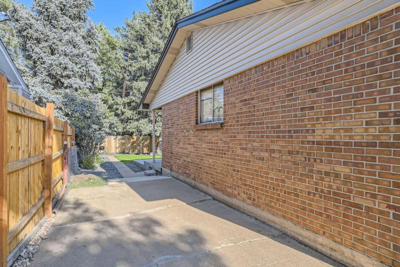 Pet Friendly I 3bd I Red Rocks I Belmar I Denver - image 26