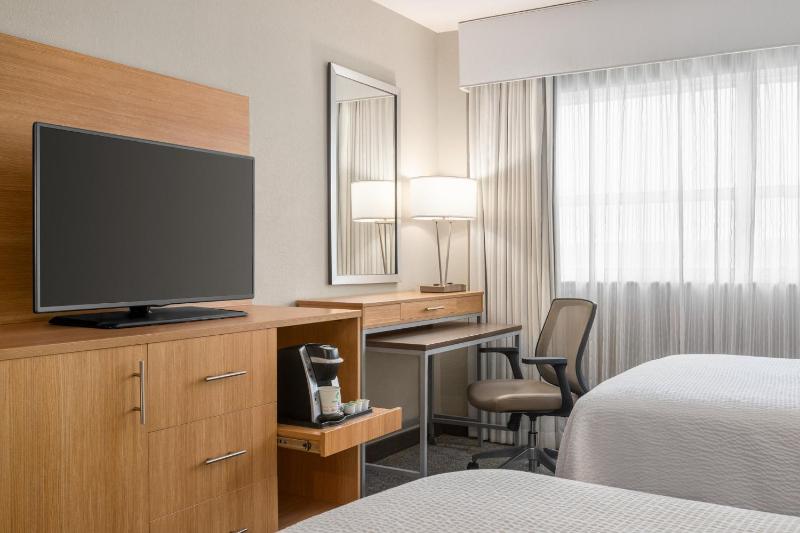 Holiday Inn Miami Beach-Oceanfront an IHG Hotel By IHG - image 41