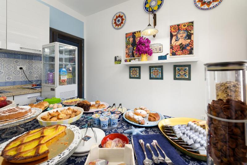 Athena Bed & Breakfast - image 38