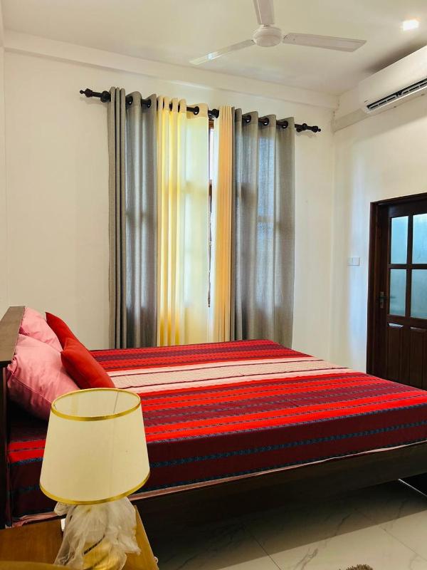 Sun rusiru villa - image 2