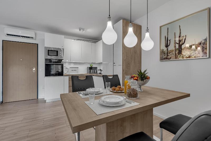 Luxury Apartment Iris - image 26