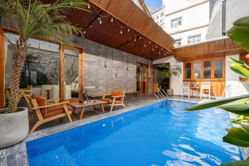 Ngoc Anh Villa  5BR Pool My Khe Beach - image 9