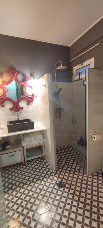 Ilian House - image 34