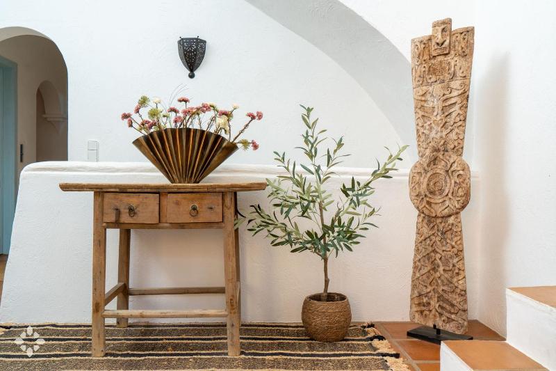 Villa Alhambra Del Portet by Abahana Luxe - image 25