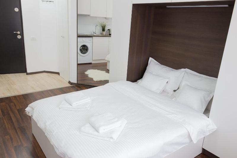 Studio Apartment image 2